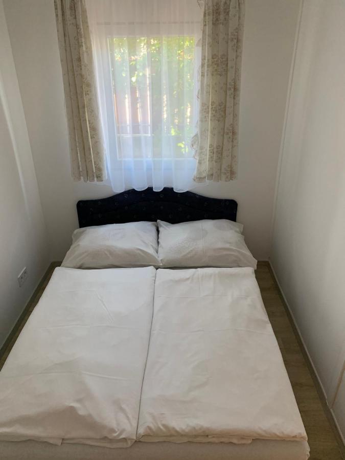 Mineral Apartman Crystal Sostofurdo Buitenkant foto
